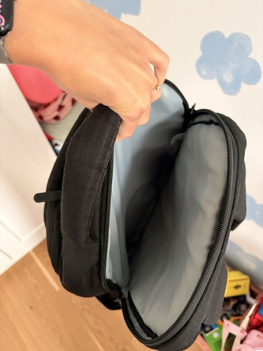 HP plecak czarny podróżny na laptop do podróży