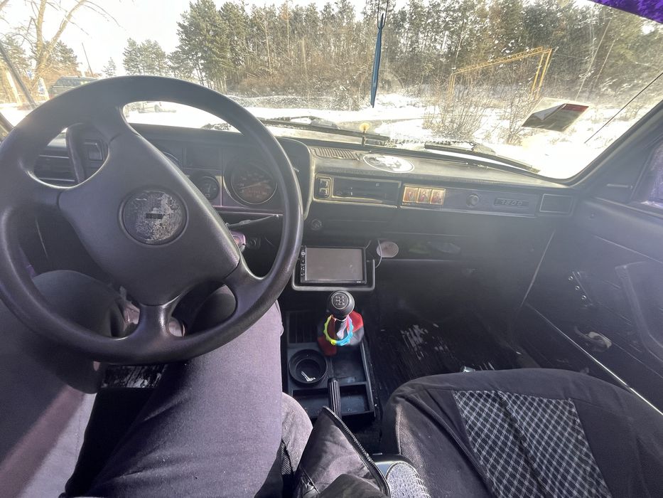 Продам ваз 2105  1994