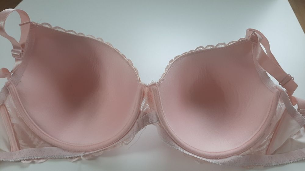 Różowy biustonosz Stanik