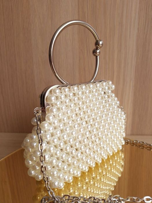 Torebka Kremowa Srebrna Perłowa Perły Z Uchytem Do Ręki Na Ramię
