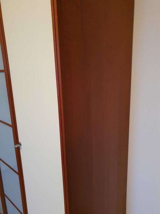 Włoska szafa ubraniowa