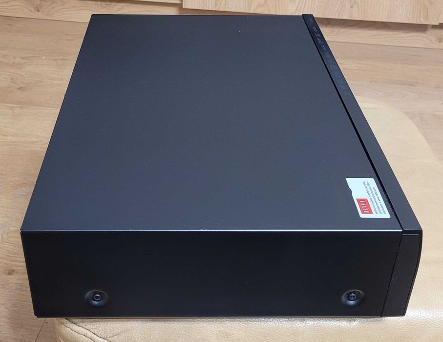 DENON DBT-1713UD-odtwarzacz BLU-RAY/SACD/CD/DVD-Audio/DVD/USB z pilotem