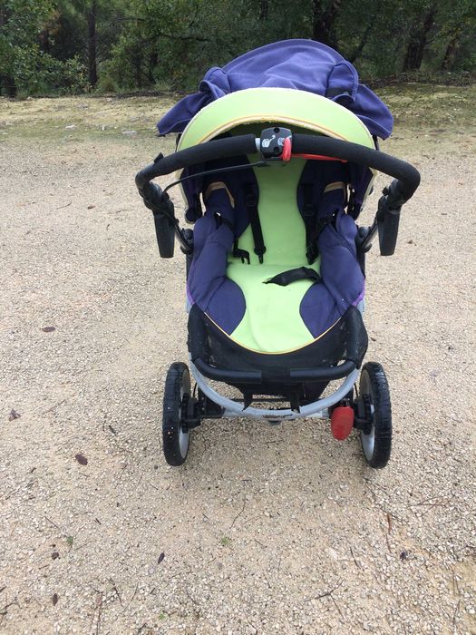 Carrinho de bebé da marca Bebé confort + Assessórios