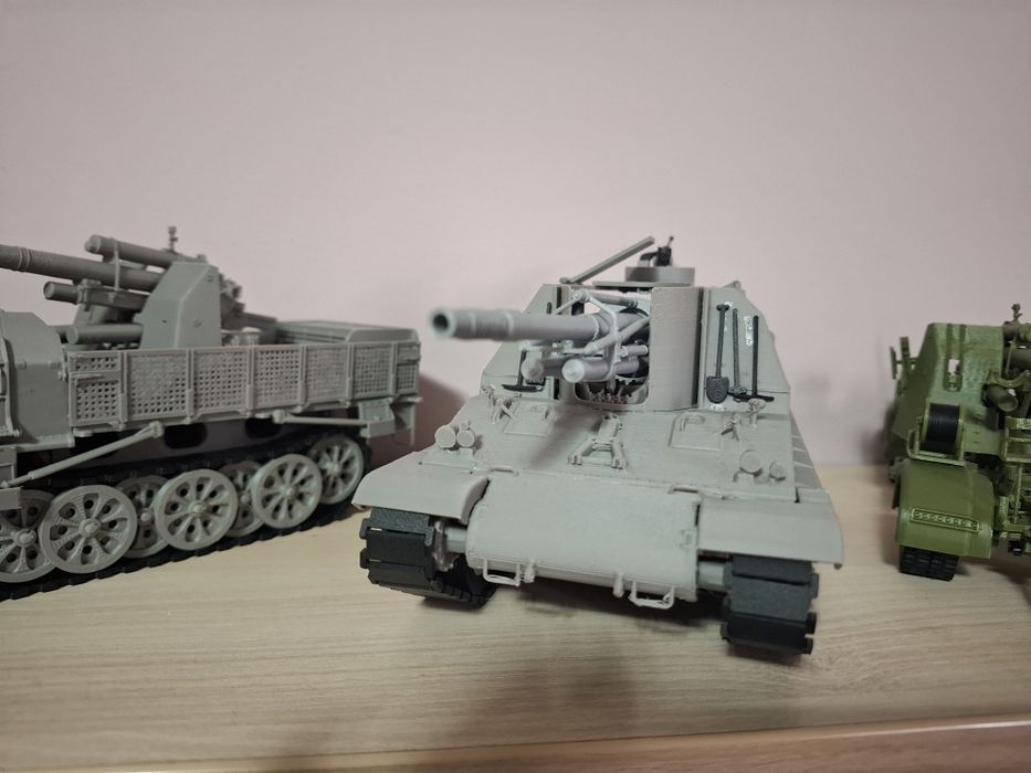 Sprzedam modele pojazdów wojskowych