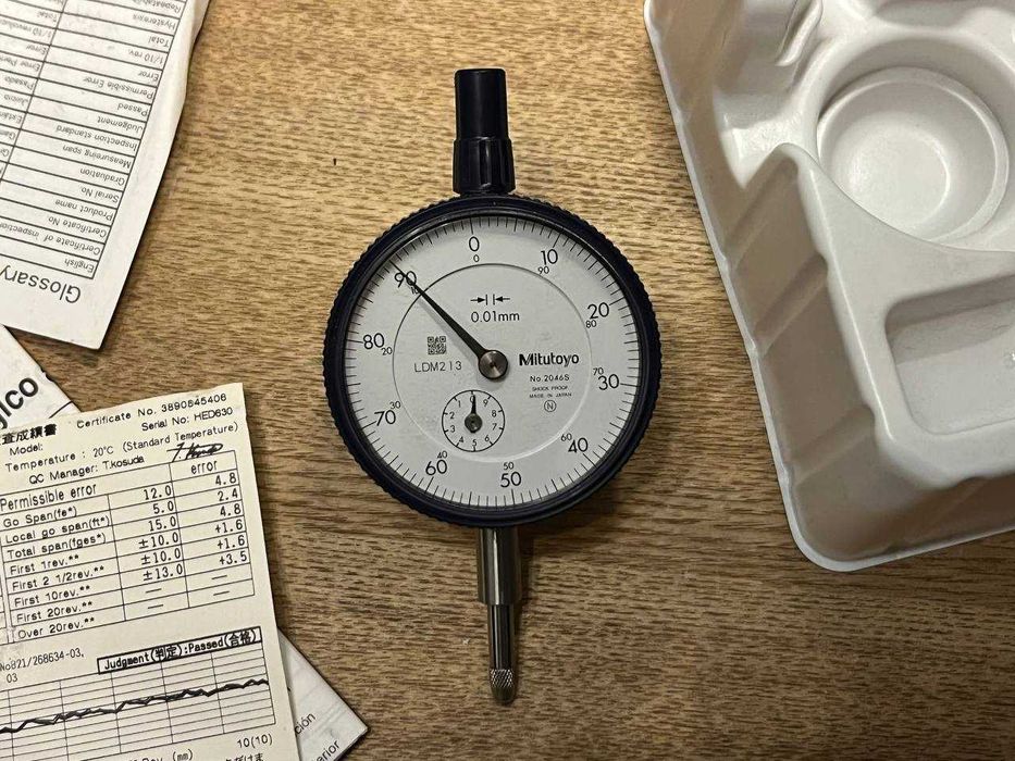 Mitutoyo 2046 S. Індикатор годинникового типу. 0,01мм.