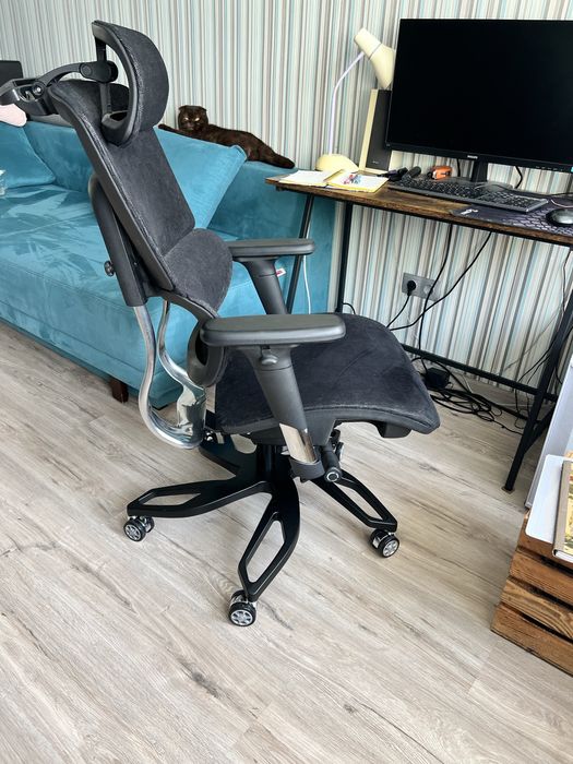 Компʼютерне крісло GT RACER