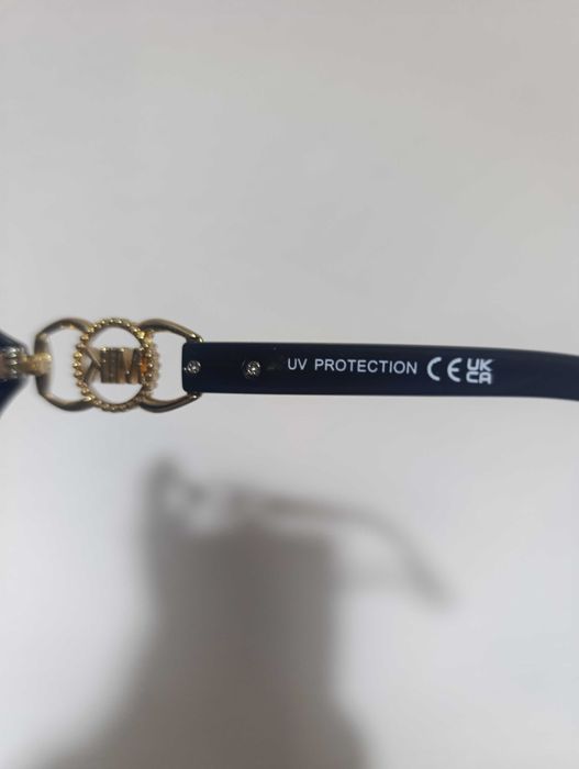 Óculos Pretos NOVOS