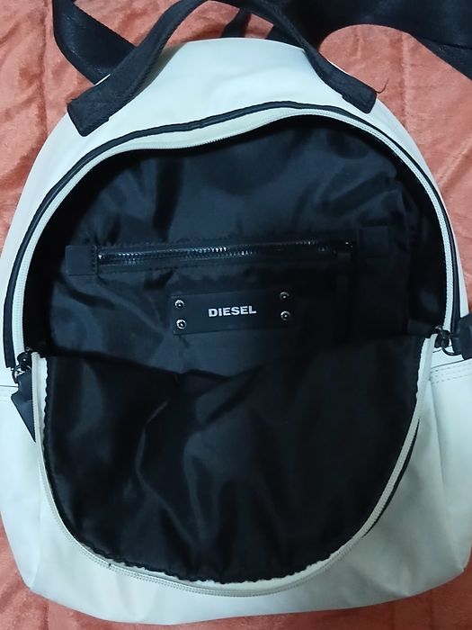 VENDO Mochila DIESEL  ,foi pouco usada