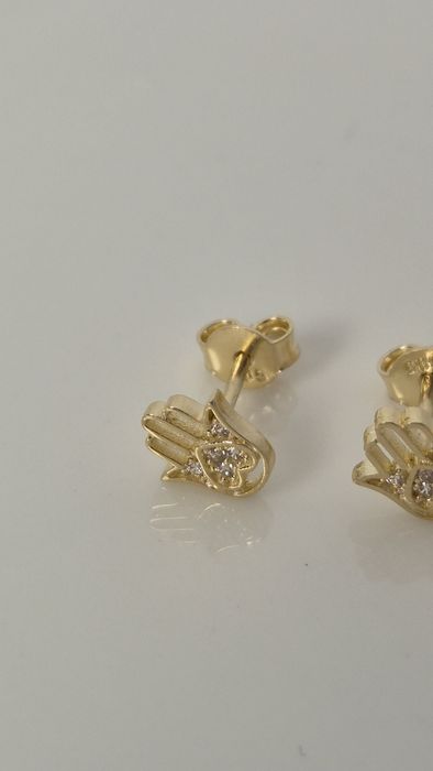 Nowe złote kolczyki wkręty ręka Fatimy cyrkonie p. 585