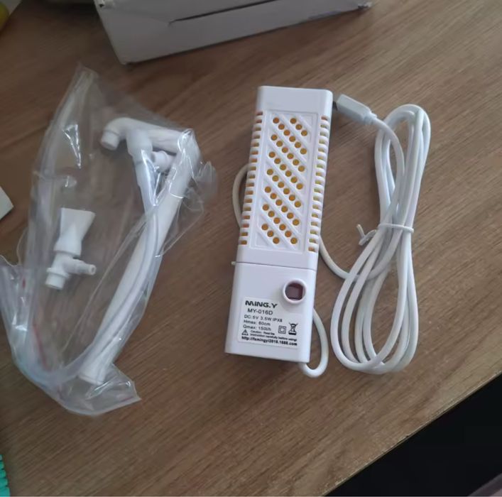 Wewnętrzny filtr do mini i nano akwariów