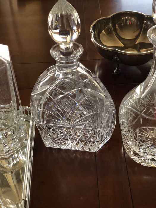 Garrafeiras e vinhos