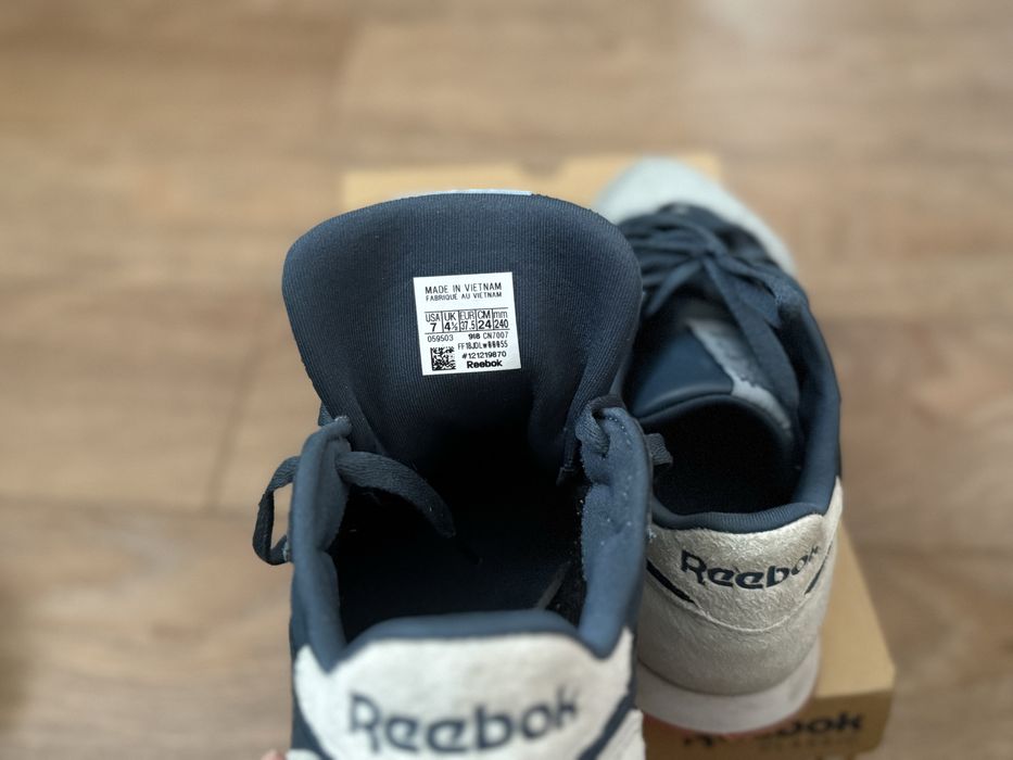 Кросівки Reebok 37,5
