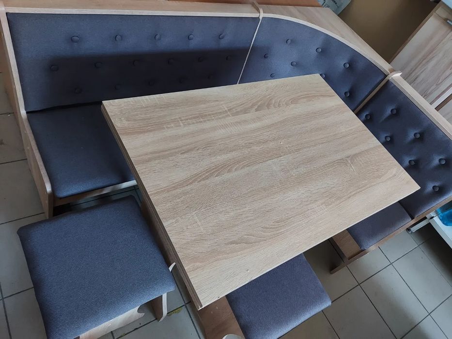 комплект Кухоний Куточок Стіл розкладний Табурети НОВИЙ