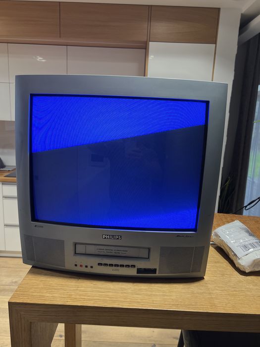 Tv + odtwarzacz kaset video