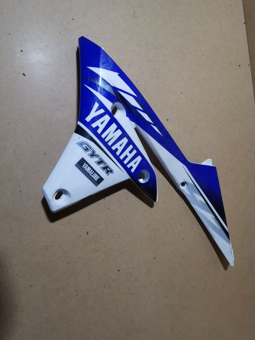 Yamaha yz 250 osłona owiewka panel boczna wypełnienie