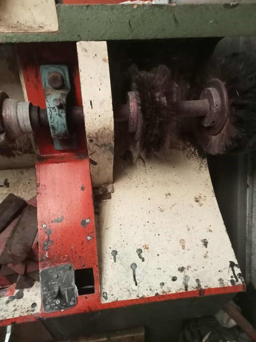 Máquina de lixar/polir sapateiro