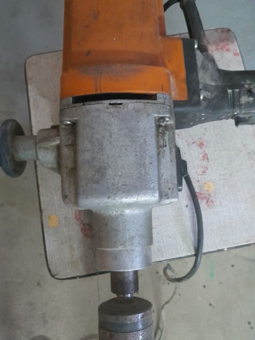 Sprzedam wiertarkę.