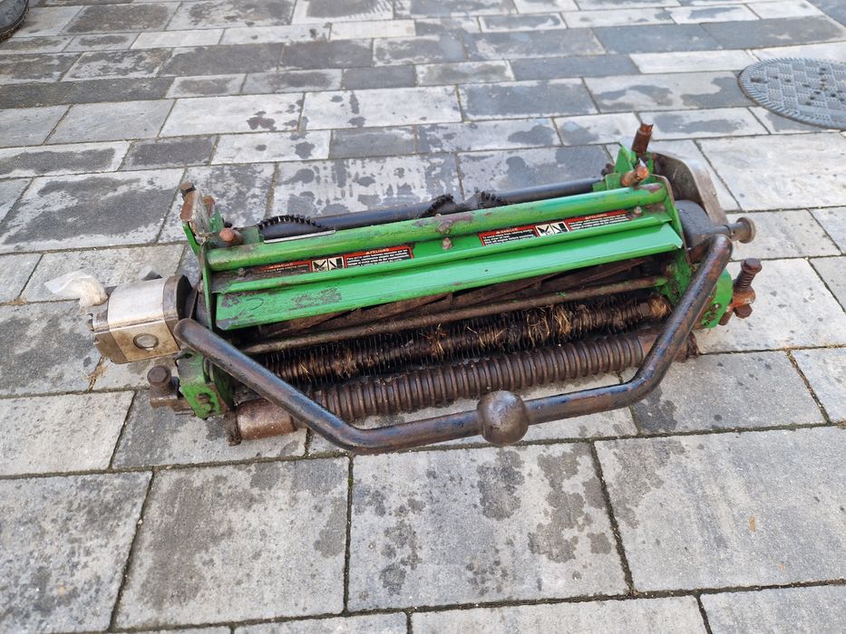 Sprzedam kosisko wrzeciono john deere 2500a