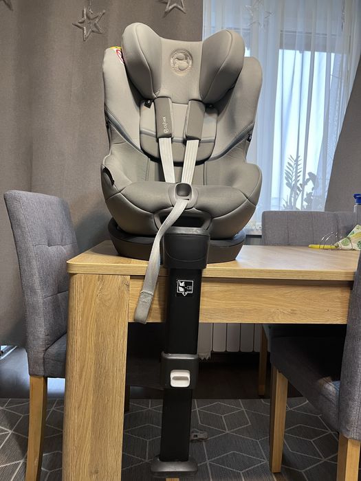 Cybex Sirona S2 i-Size obrotowy – stan bdb, grafitowy, bez wad