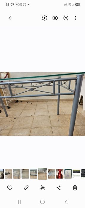 Mesa Refeição em vidro fosco