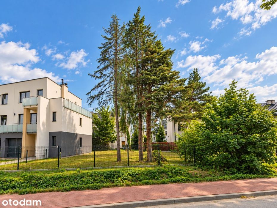 Gotowy do odbioru, narożny segment, ogródek 550 m2