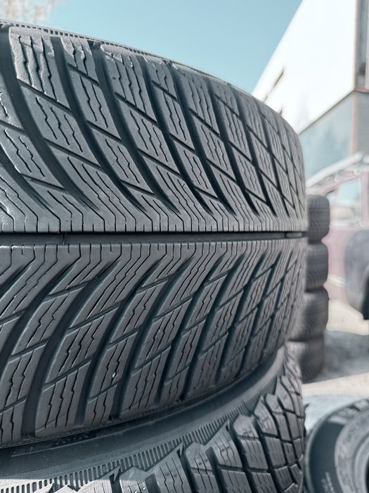 235 50 19 Michelin Pilot Alpin 5 90% Шини Зима