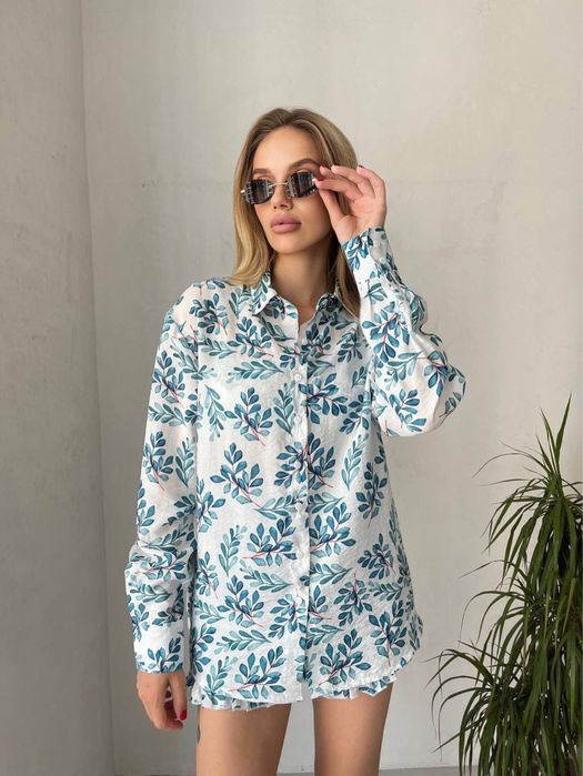 Костюм із шортами, трійка