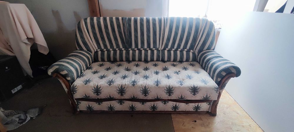 Piękna rozkładana kanapa + 2 fotele