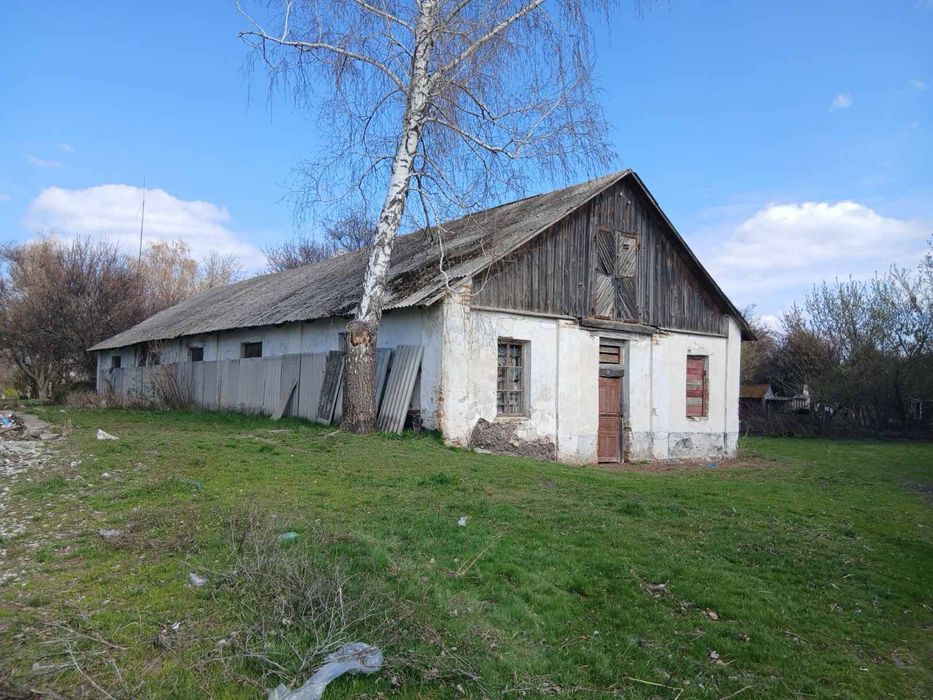 Продаж комерційного приміщення, площа 696 кв. м
