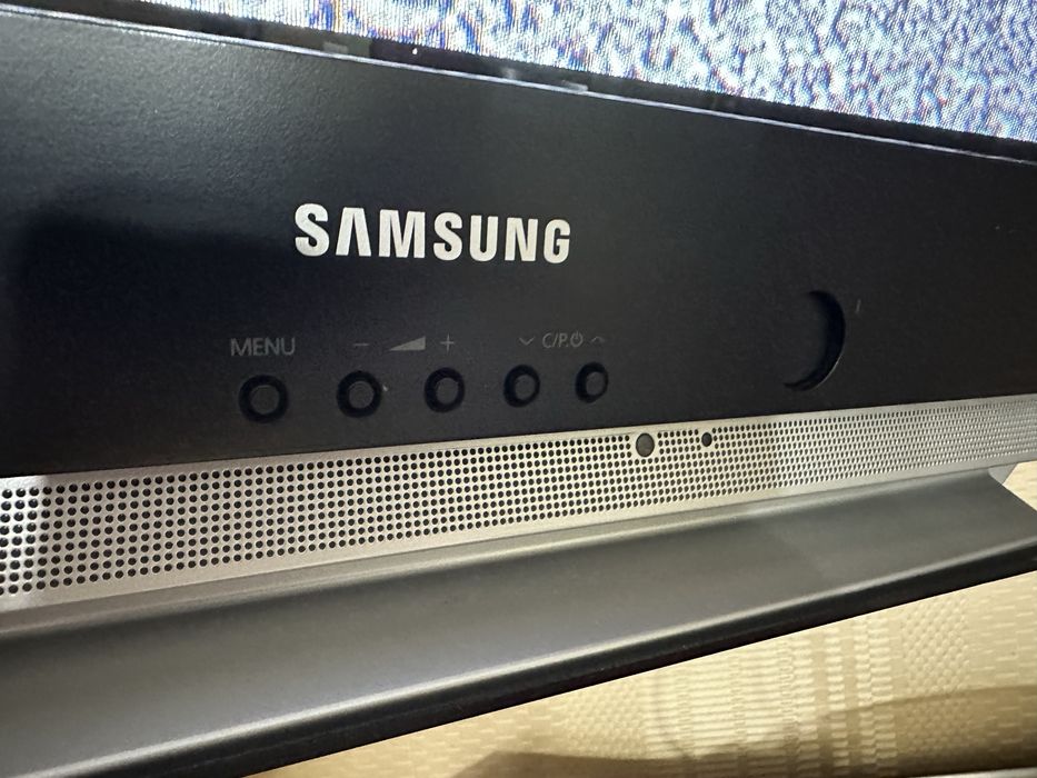 Телевізор SAMSUNG cs-21z45z3q