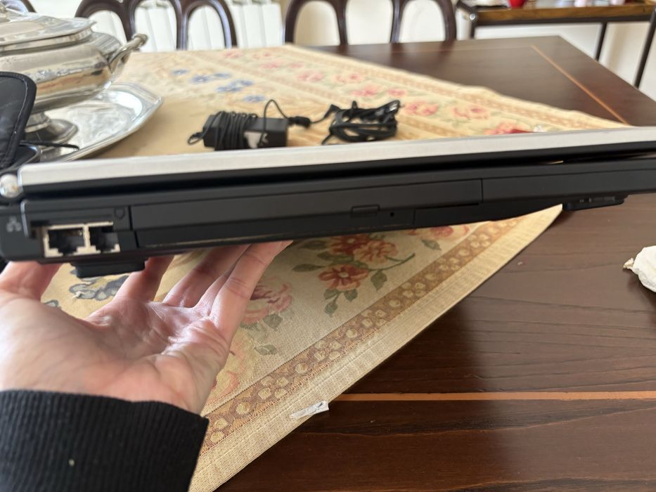 Fujitsu Siemens Amilo Pro V2020