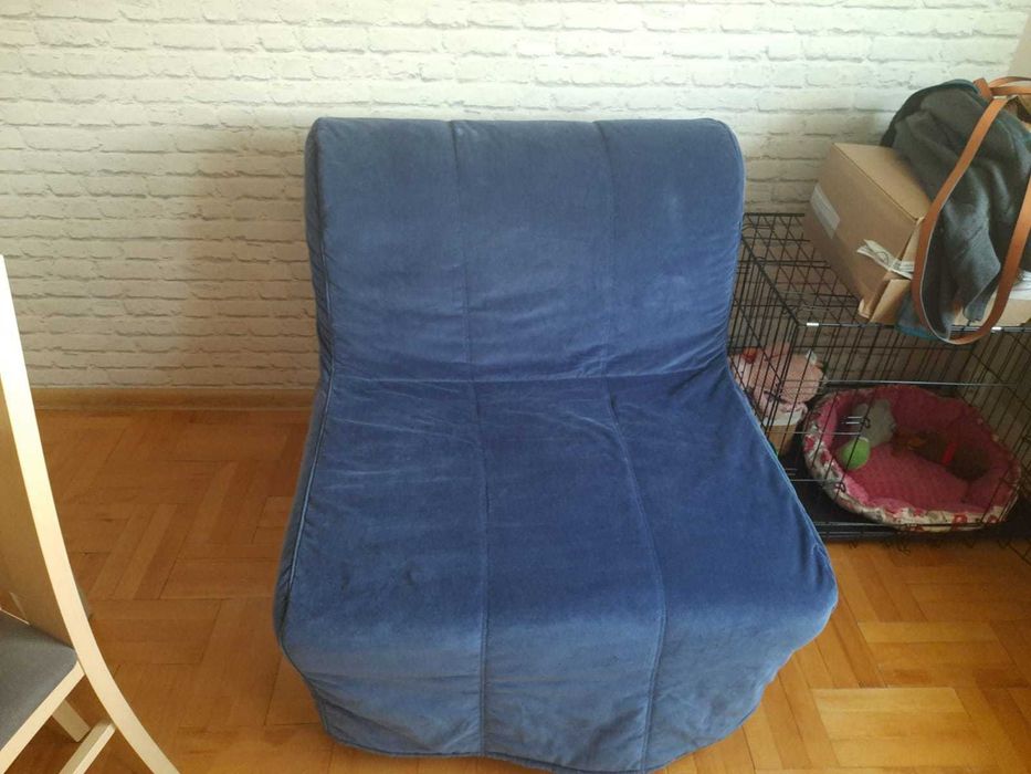 Fotel rozkładany Ikea stan dobry plus pojemnik na pościel Polecam