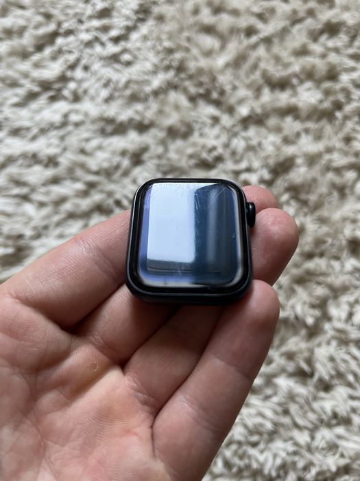 Продам Apple Watch SE 2 40mm