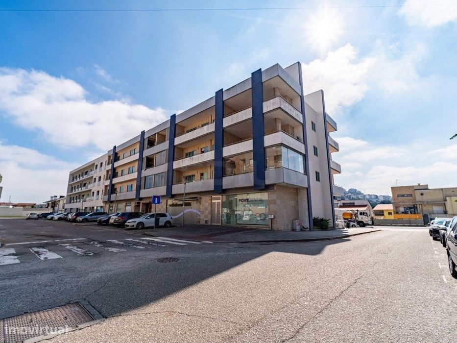Apartamento T1+1 em Alfena
