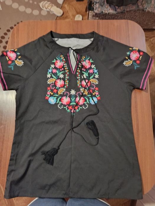 Блузка вышиванка имитация 46размер
