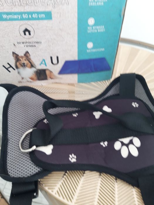 Super chłodząca mata dla pieska do samochodu do 15 kg