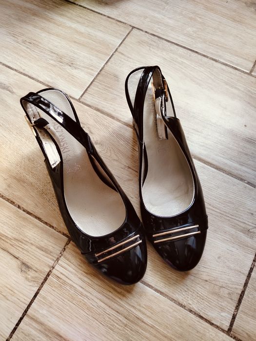 Buty na obcasie 37