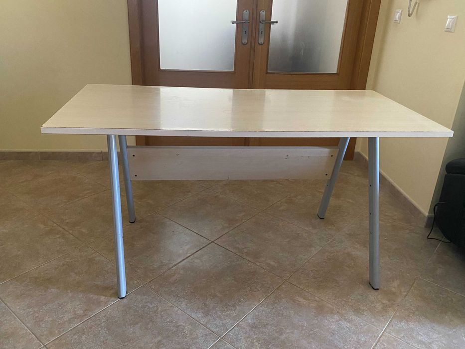 cadeira de escritorio e mesa  usadas