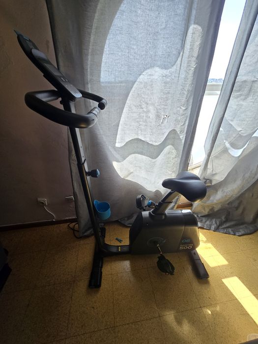 Self-powered stationary bicycle497755472727255042