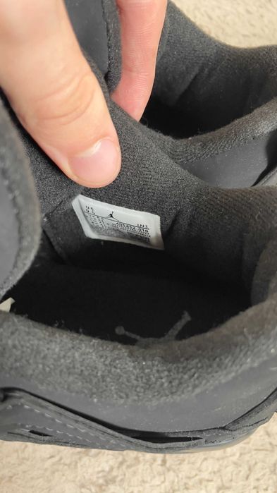 Buty Jordan 4 czarne