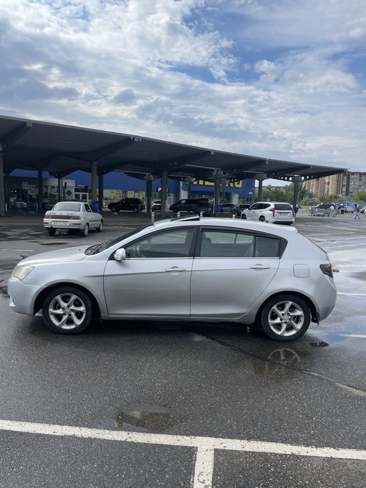 Geely emgrand ec7 с газом