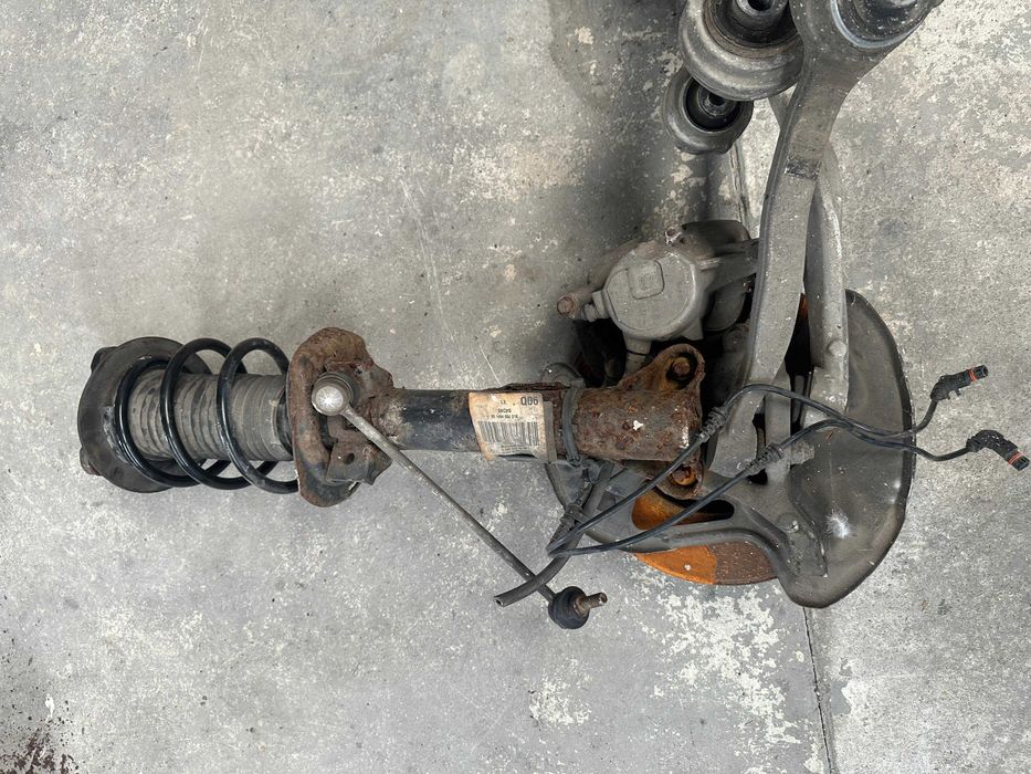 Manga Eixo E Suspensão Completa Mercedes-Benz W204 (8200198016)