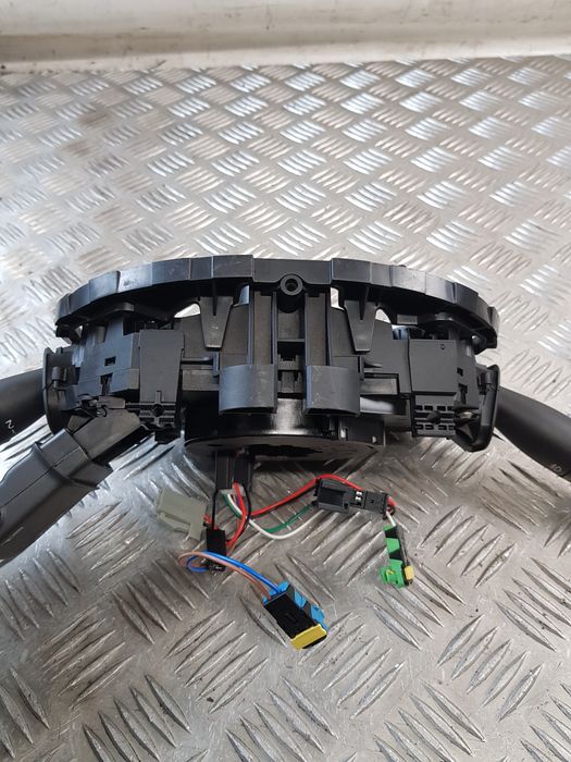 Przełącznik Zespolony 8200155865 Renault Megane Ii 04R-
