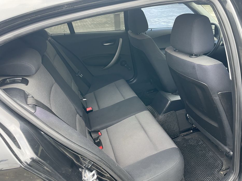 BMW 2.0 дизель 2005 рік