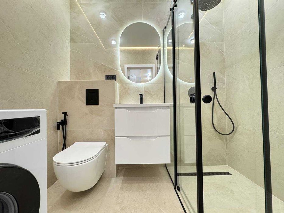 БЕЗ КОМІСІЇ !!!Стильна півторачка у центрі міста