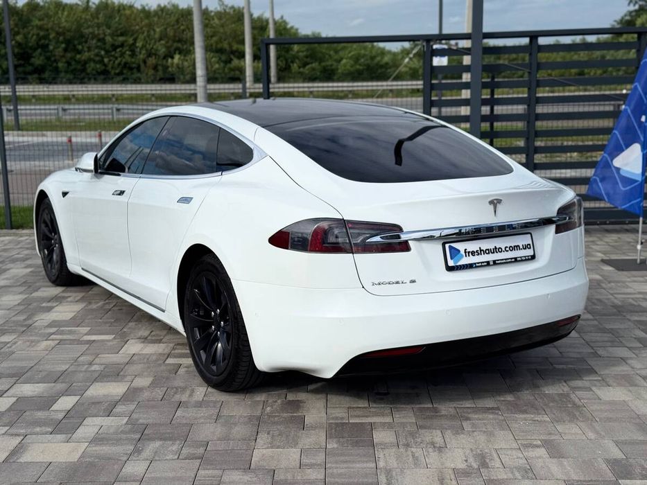 Tesla Model S 2018 freshauto