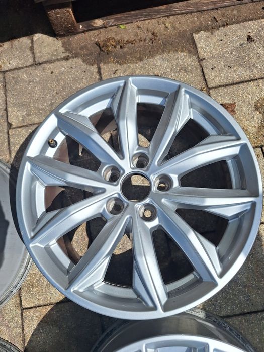 Alufelgi Audi Q5 A4 B8 17 cali