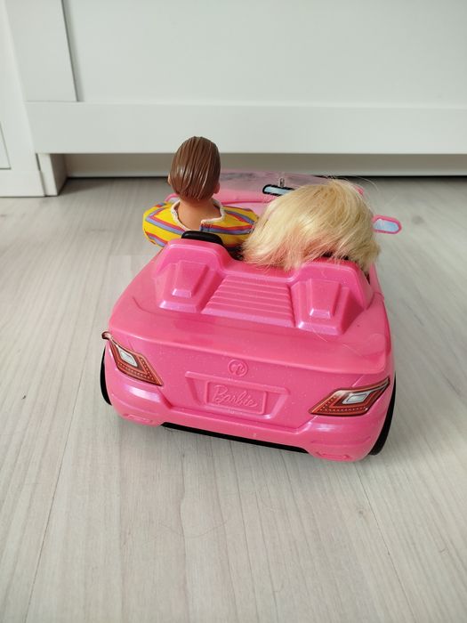 Samochód Barbie różowy