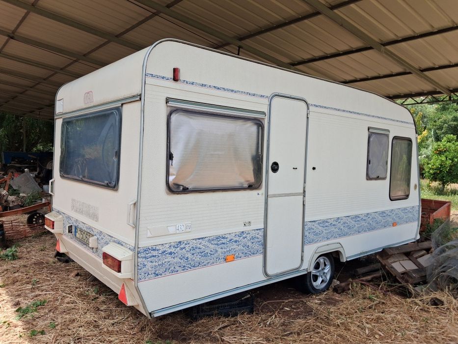 Caravana Adria 432KU