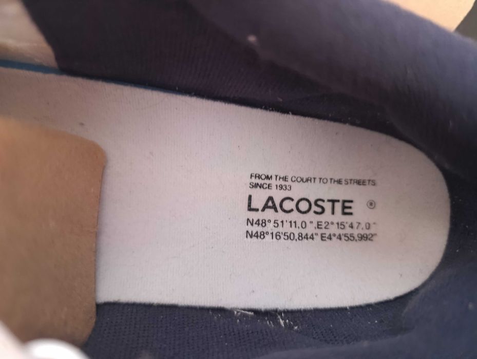 Продам кроссовки LACOSTE